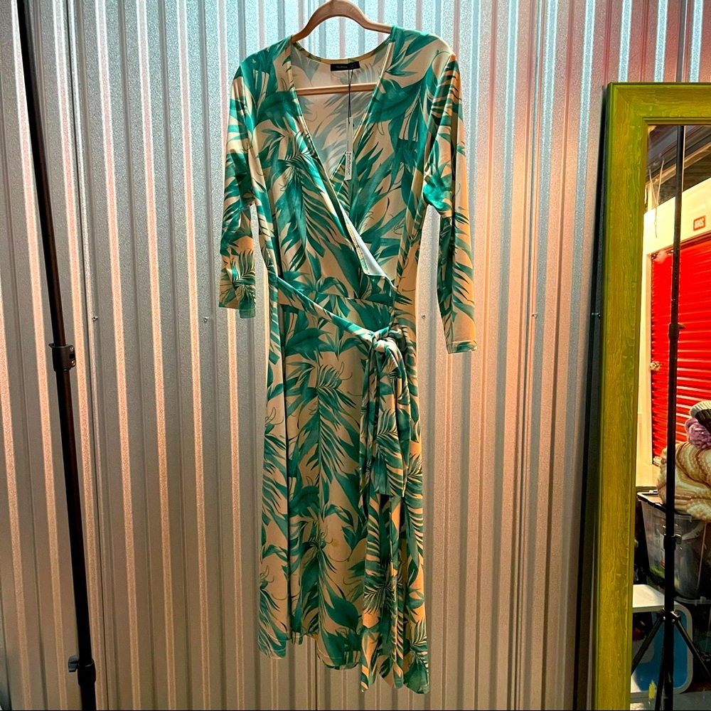 Palm beach style dress